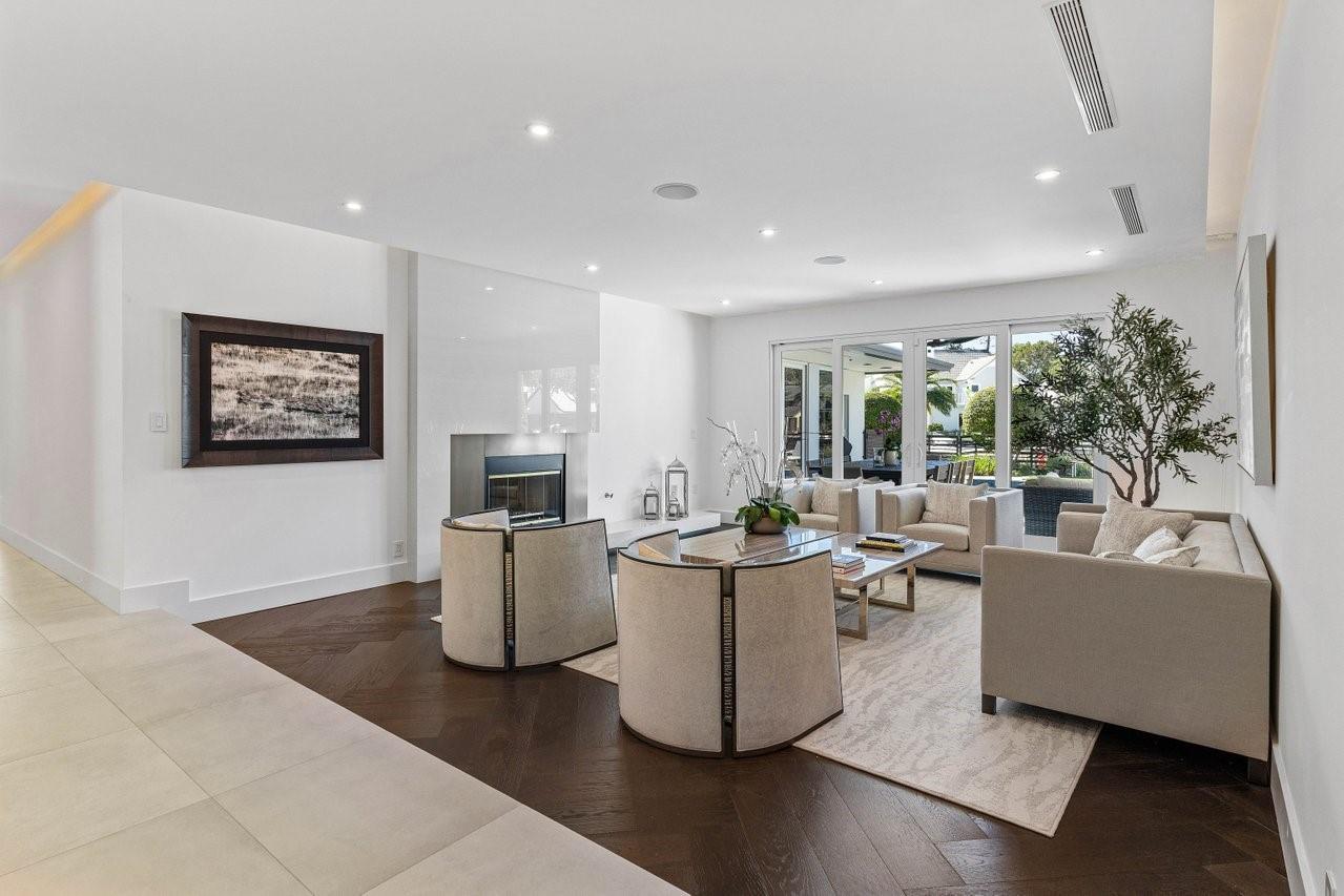 Bay Colony Sec Of The - Residential