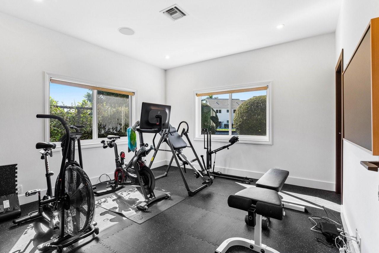 Bay Colony Sec Of The - Residential