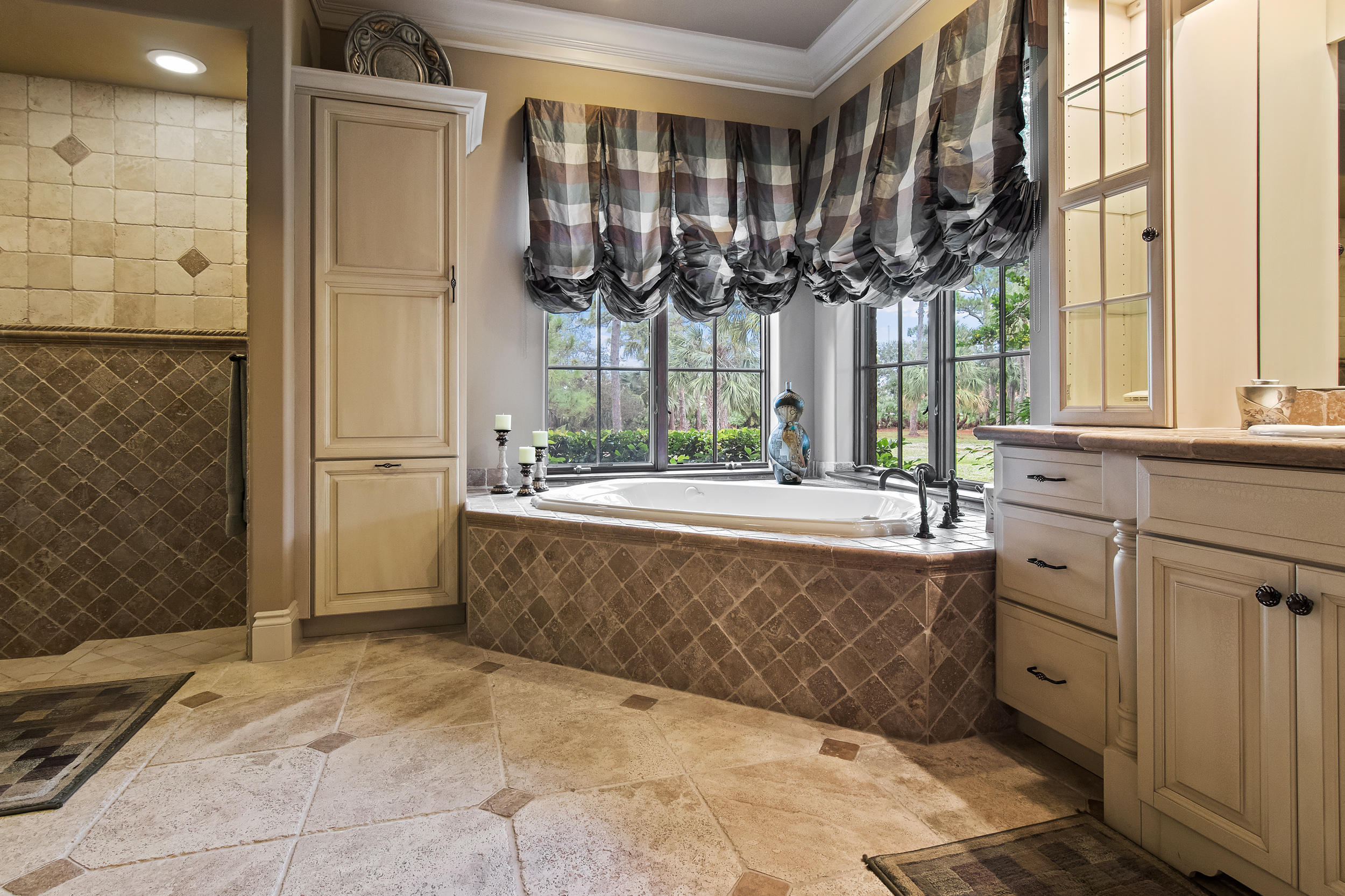 GOMEZ GRANT - Residential