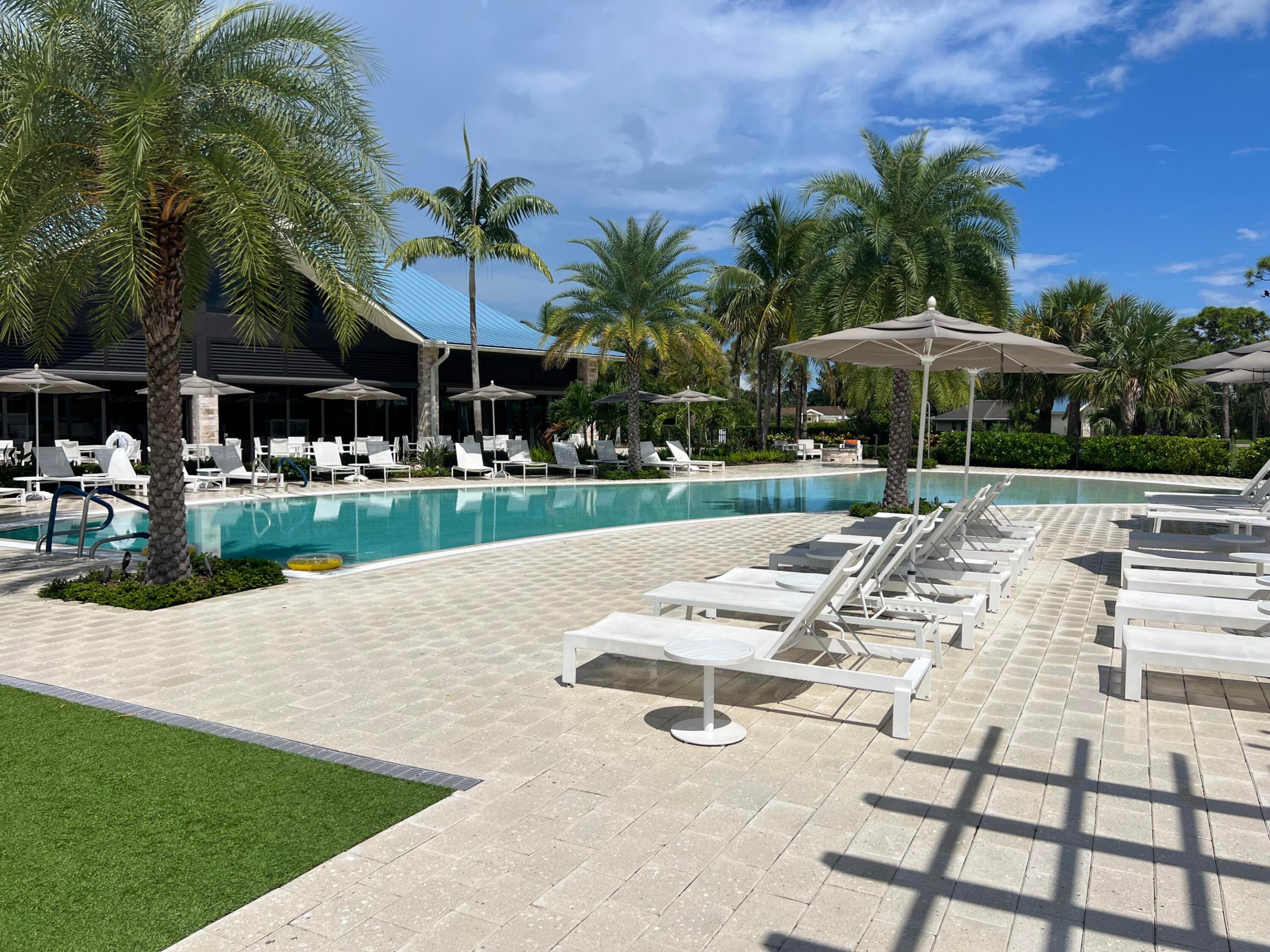 PINEWOOD CONDOS - Residential