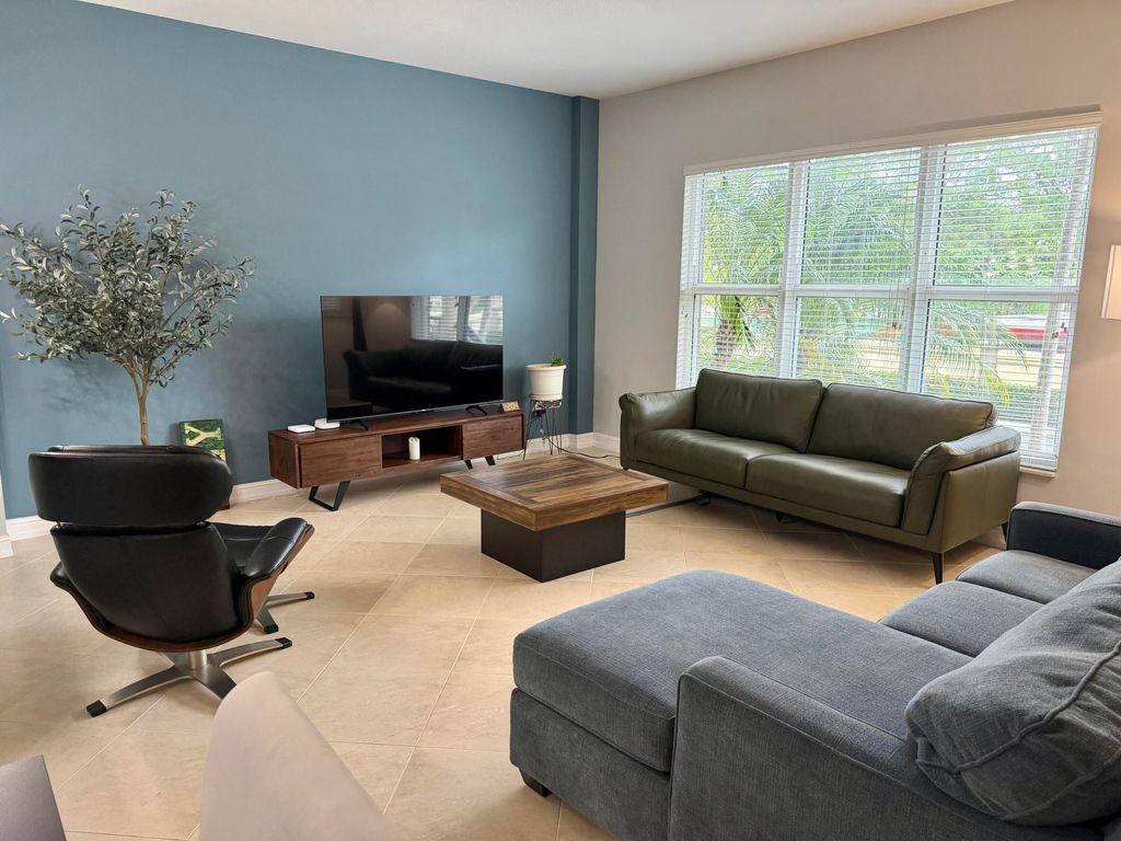 Photo of 2609 NE 14th Avenue #106, Wilton Manors, FL 33334 (MLS # B26010373)