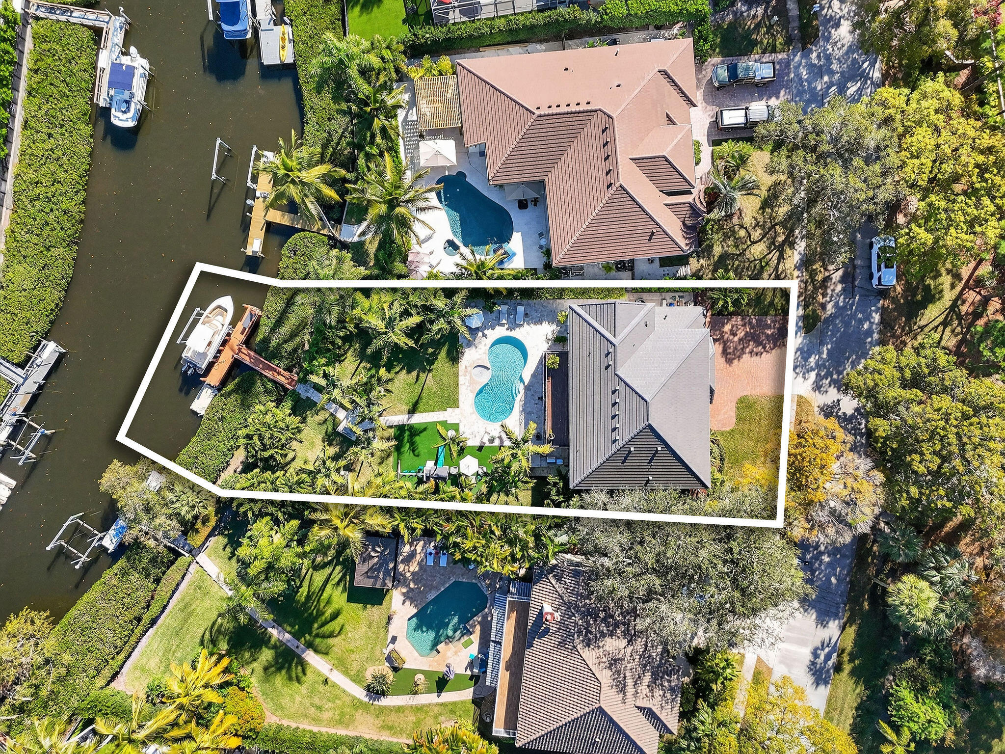 LOXAHATCHEE POINTE - Residential