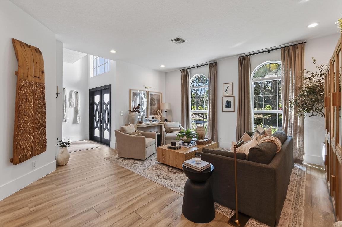 LOXAHATCHEE POINTE - Residential