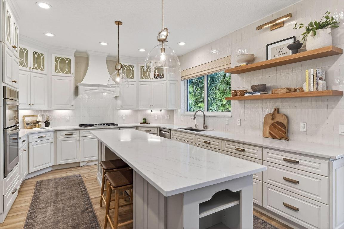 LOXAHATCHEE POINTE - Residential