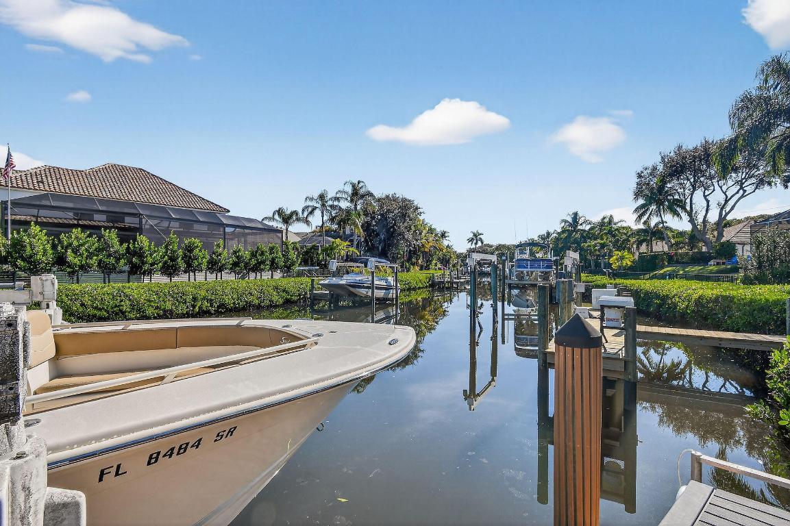 LOXAHATCHEE POINTE - Residential