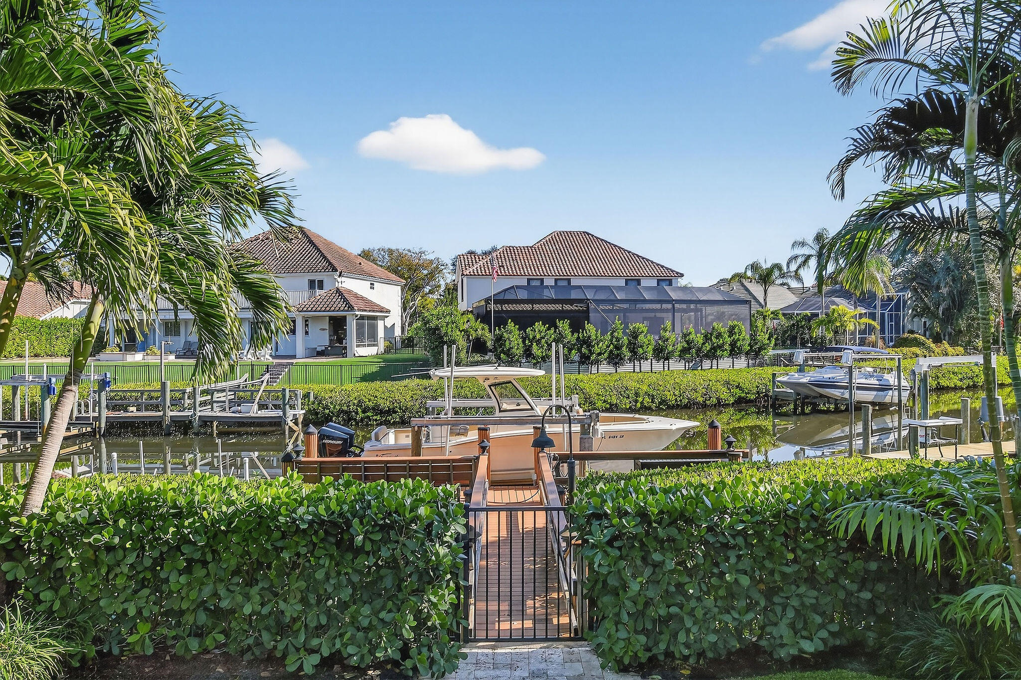 LOXAHATCHEE POINTE - Residential