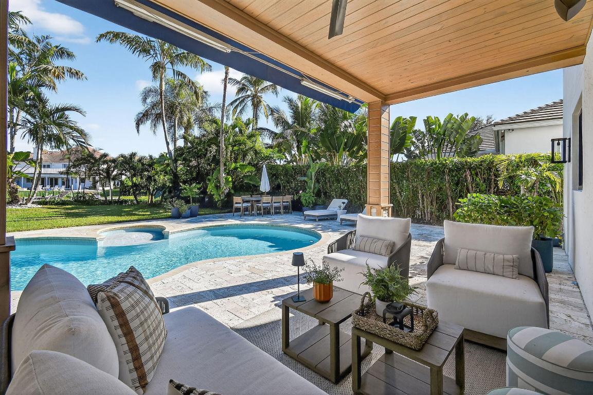 LOXAHATCHEE POINTE - Residential