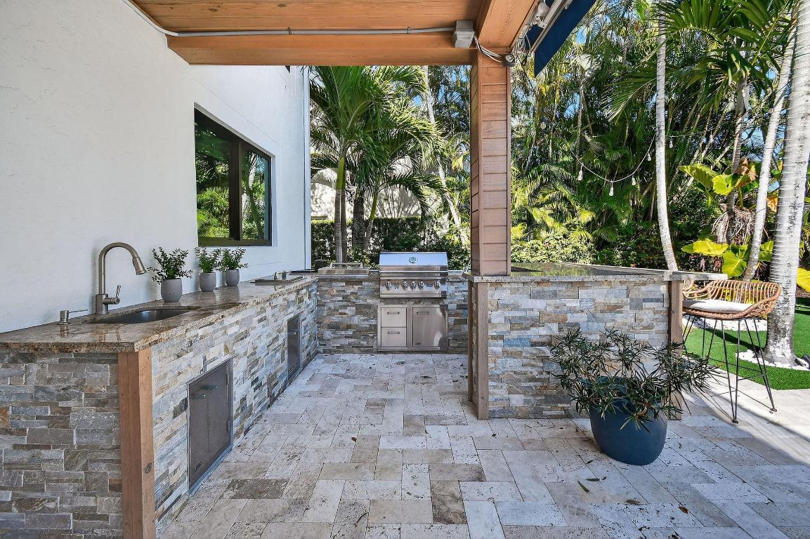 LOXAHATCHEE POINTE - Residential