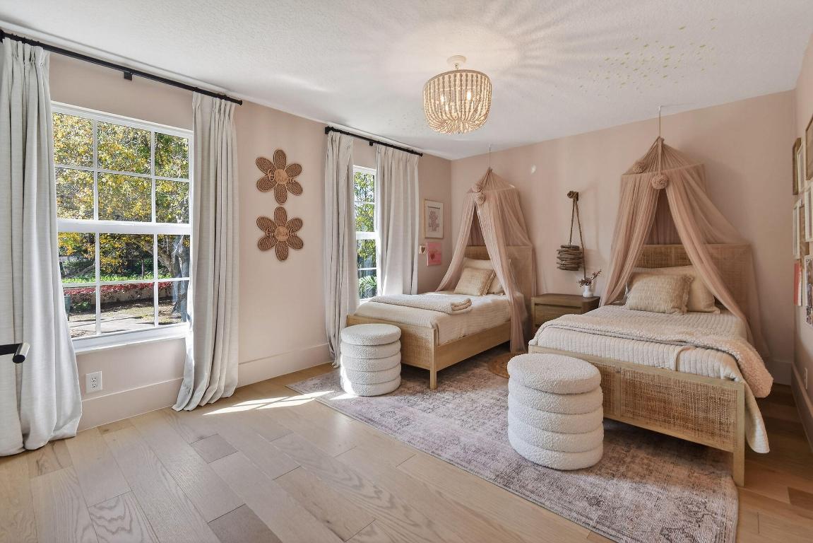 LOXAHATCHEE POINTE - Residential