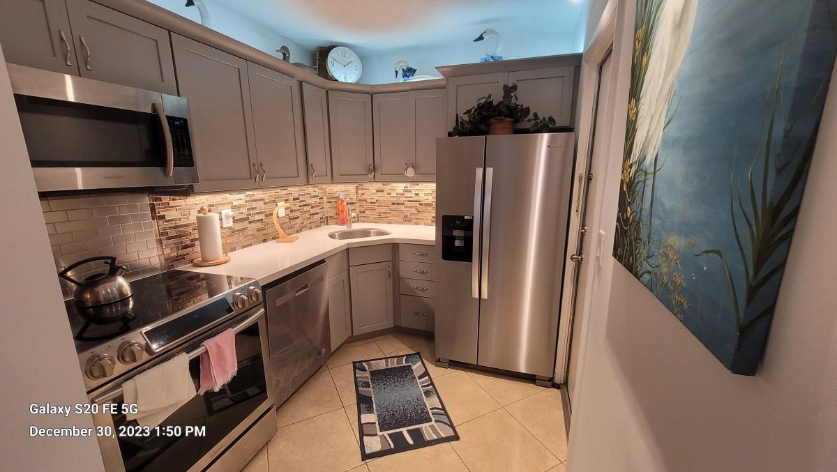 OAKLAND GROVE VILLAGE CON - Residential