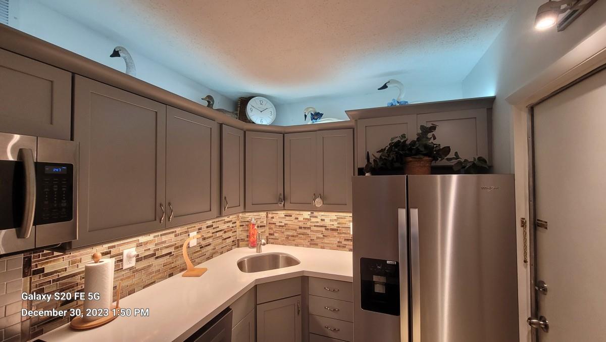 OAKLAND GROVE VILLAGE CON - Residential