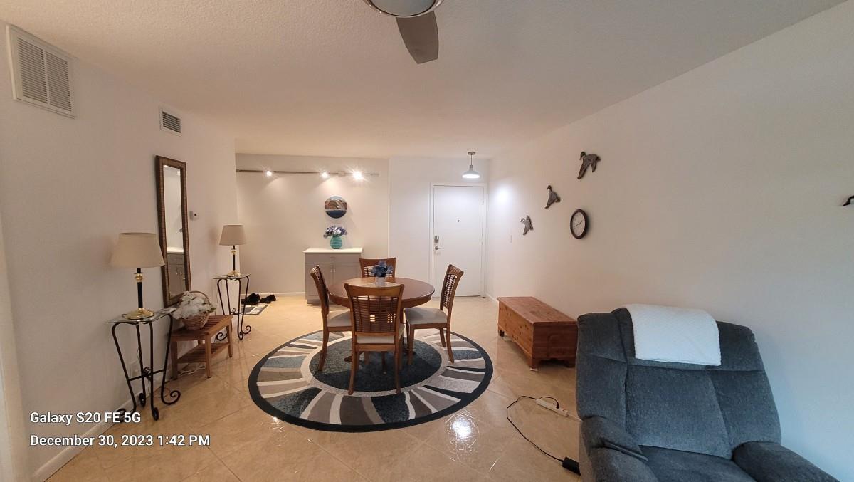 OAKLAND GROVE VILLAGE CON - Residential