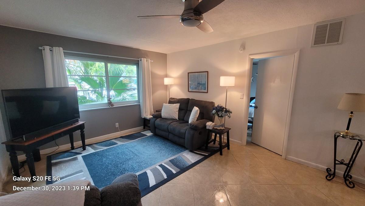 OAKLAND GROVE VILLAGE CON - Residential