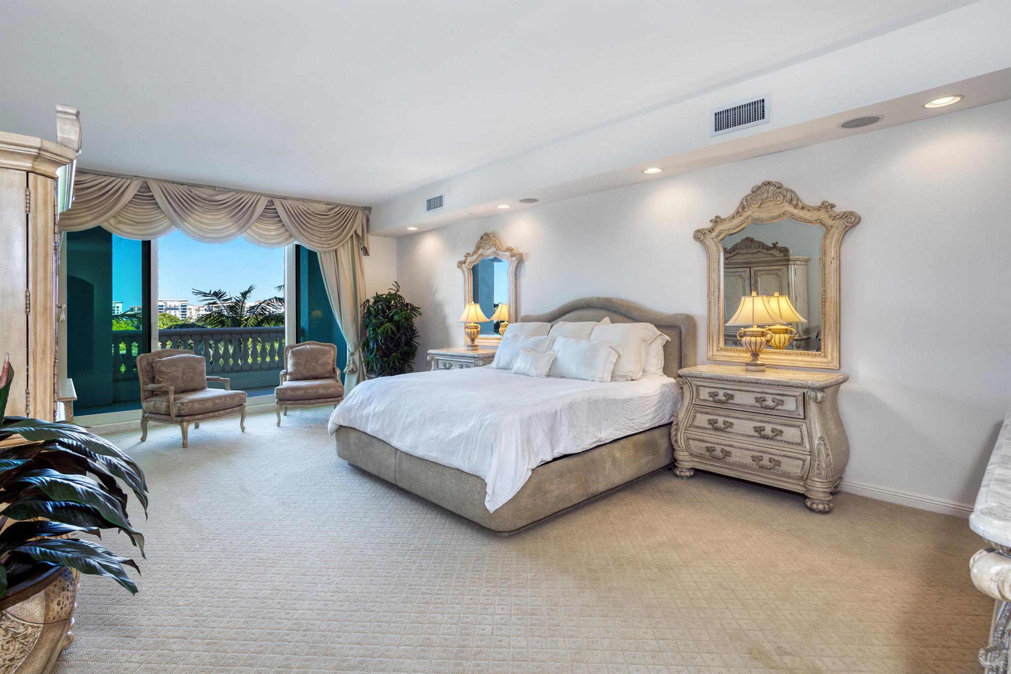 MIZNER GRAND - Residential