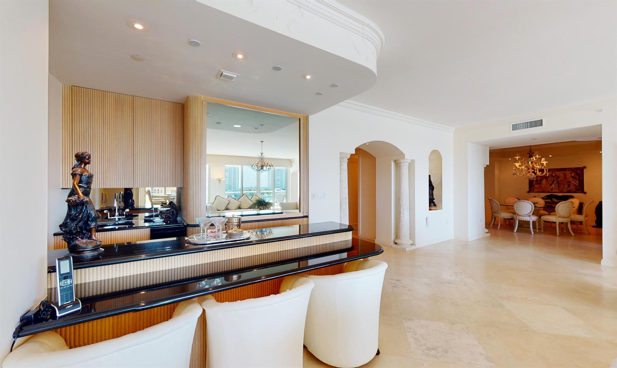 MIZNER GRAND - Residential