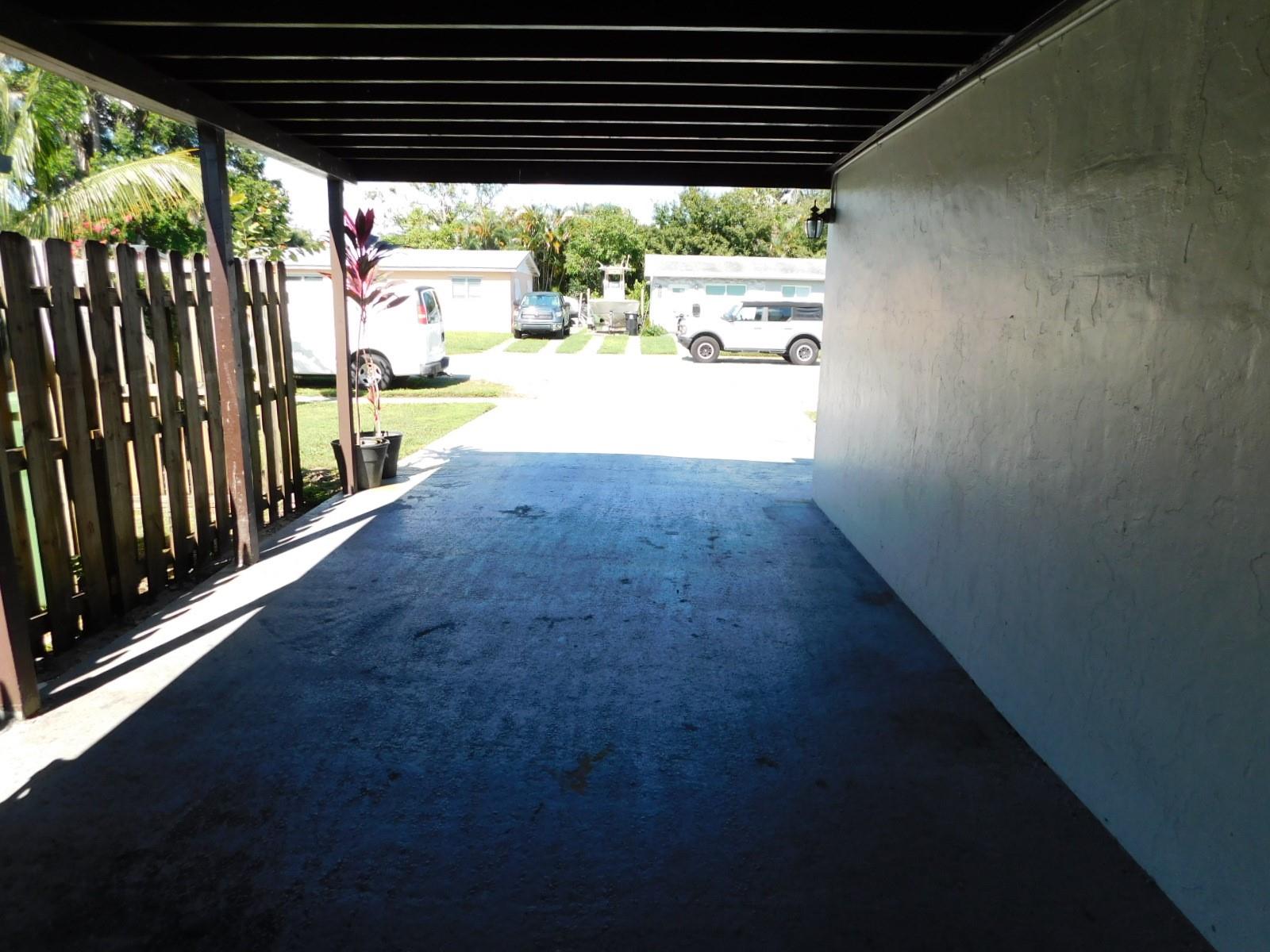 Oak Grove 27-16 B - Residential Lease