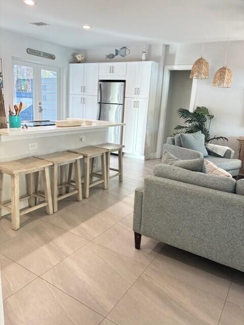 HILLSBORO SHORES - Residential Lease