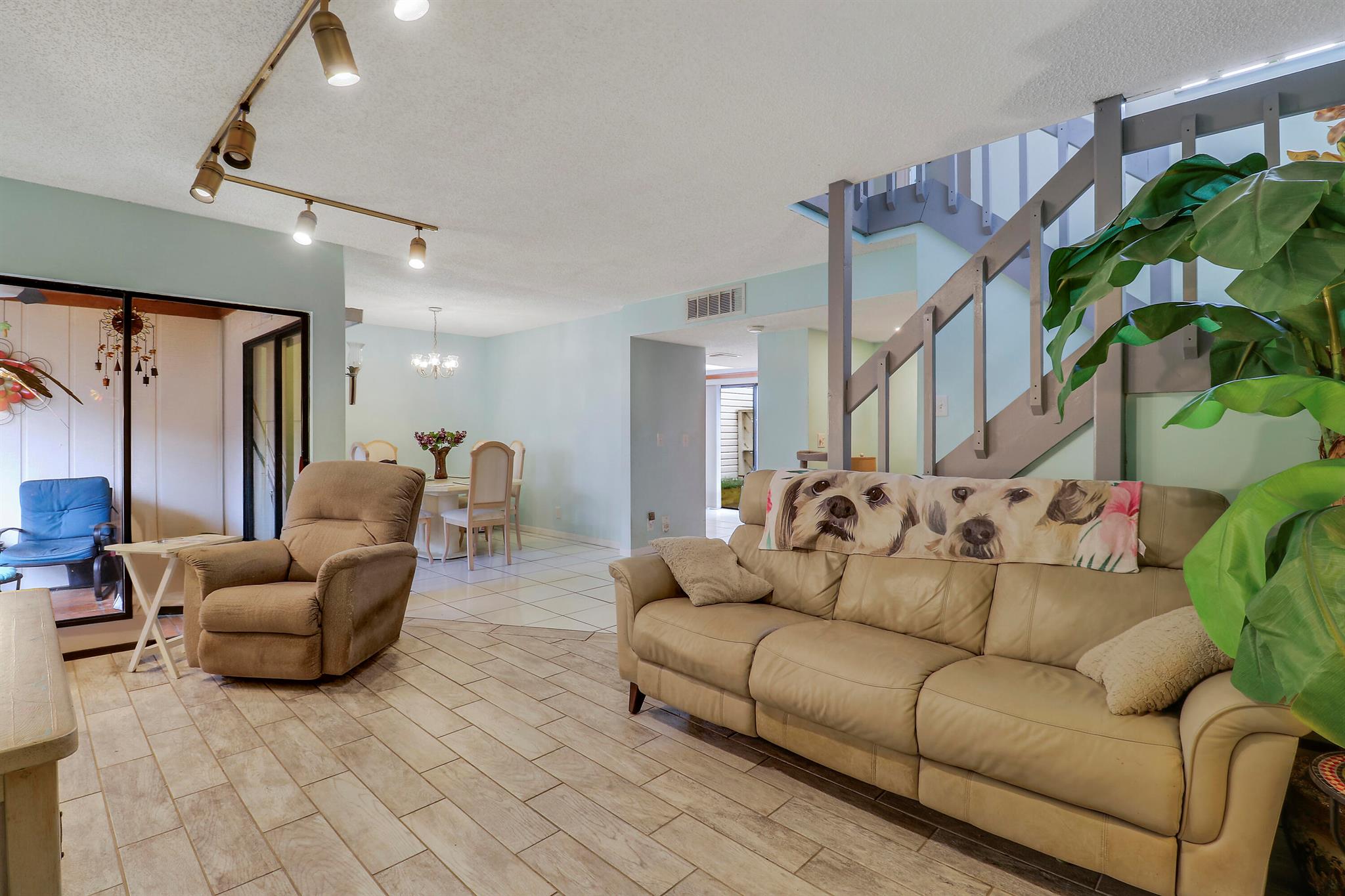 JUPITER VILLAGE TOWNHOMES - Residential