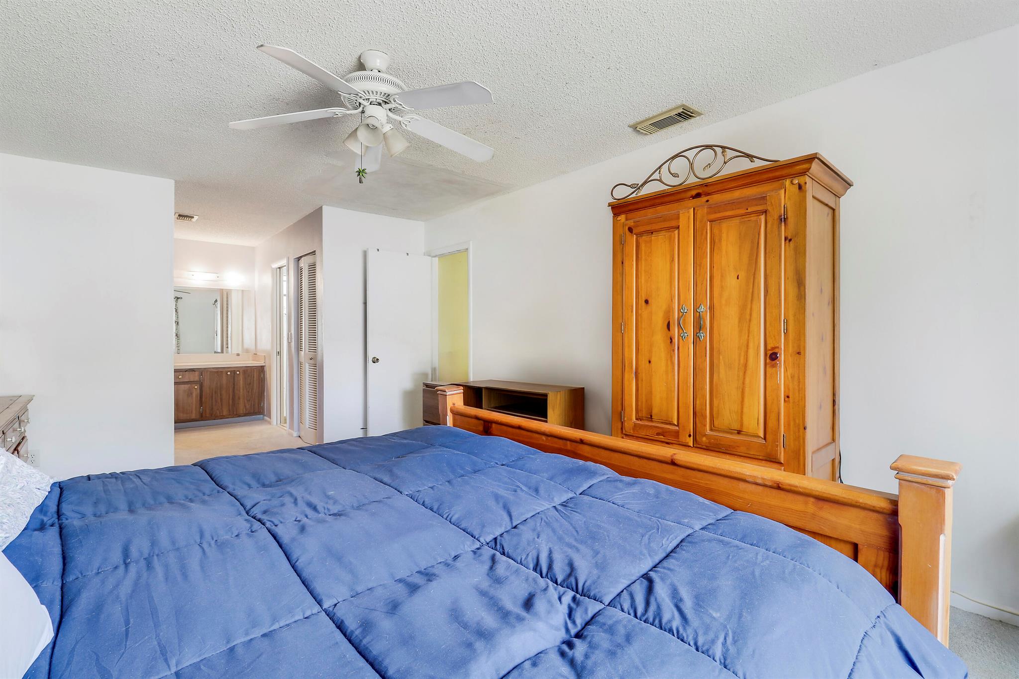 JUPITER VILLAGE TOWNHOMES - Residential