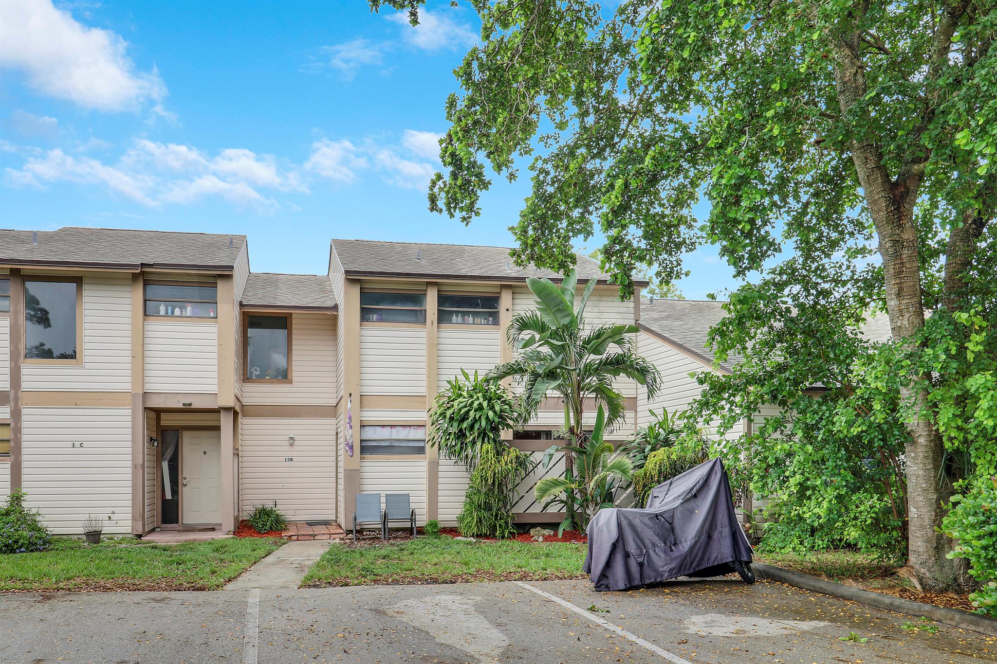 JUPITER VILLAGE TOWNHOMES - Residential