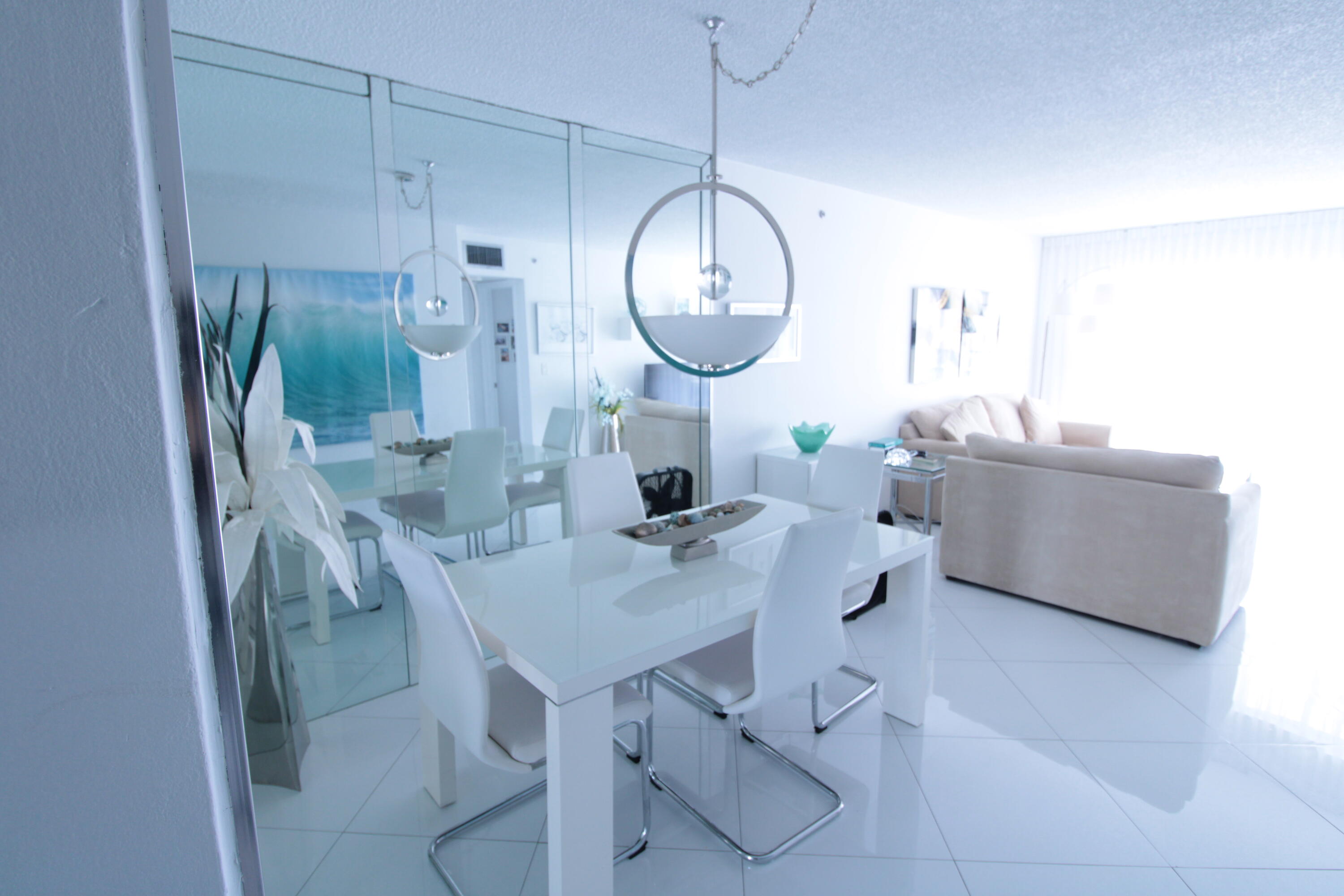 465 Paradise Isle Boulevard 305