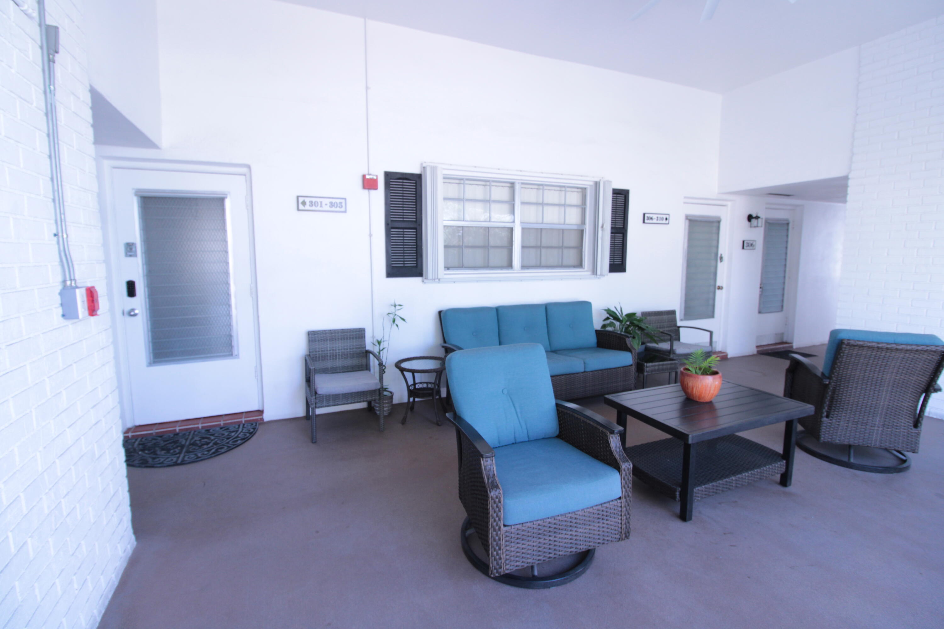 ISLE OF PARADISE CO-OP E - Residential Lease