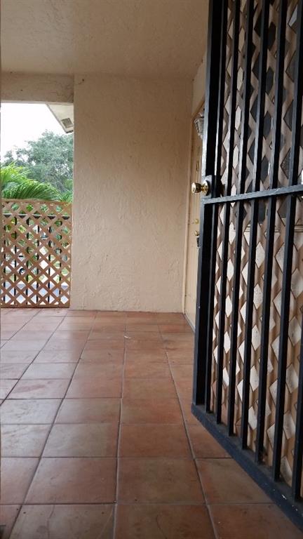 Royal Gardens - Residential