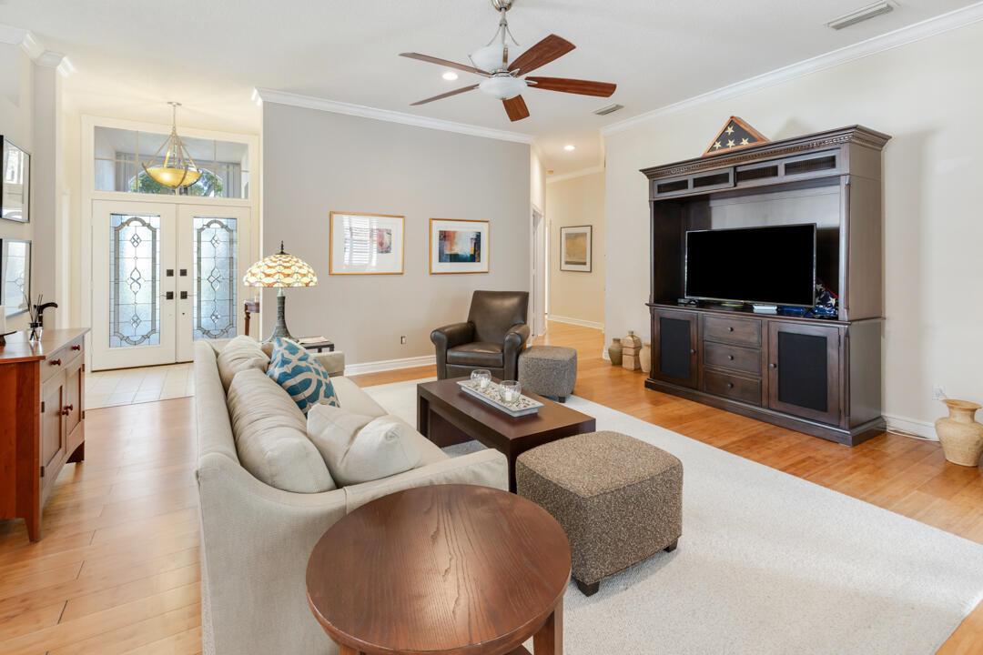 THE MEADOWS AT MARTIN DOW - Residential