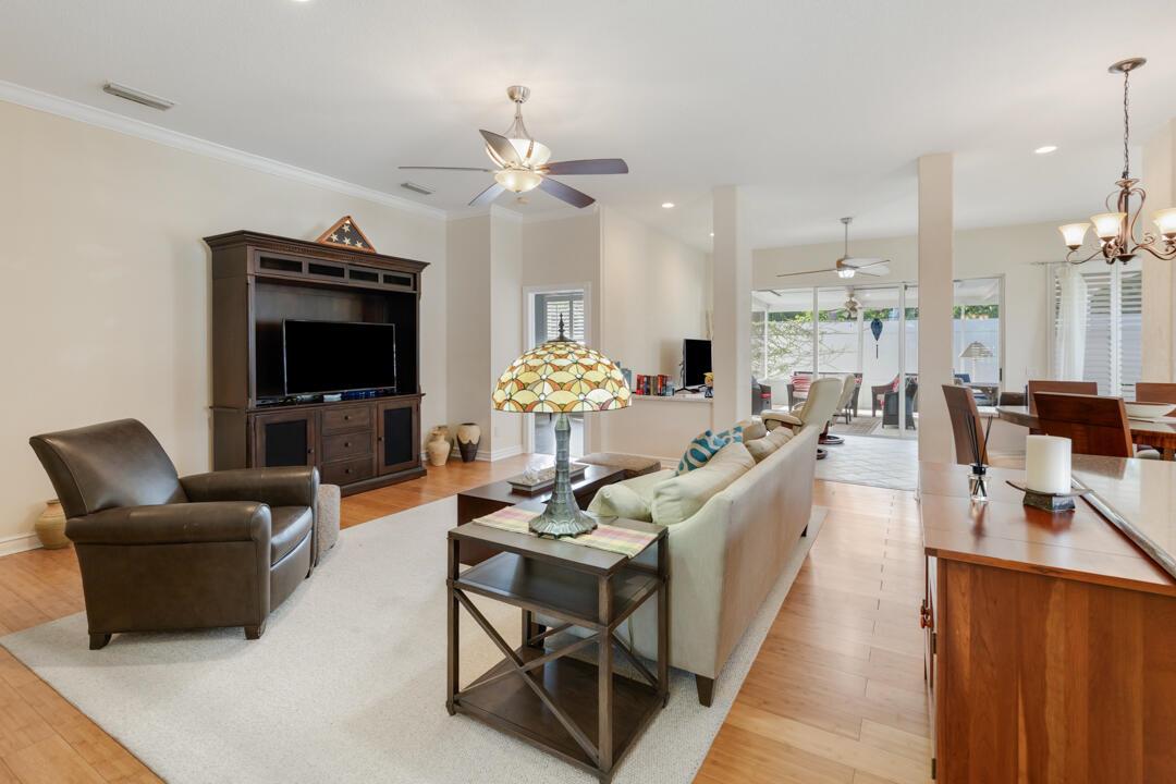 THE MEADOWS AT MARTIN DOW - Residential