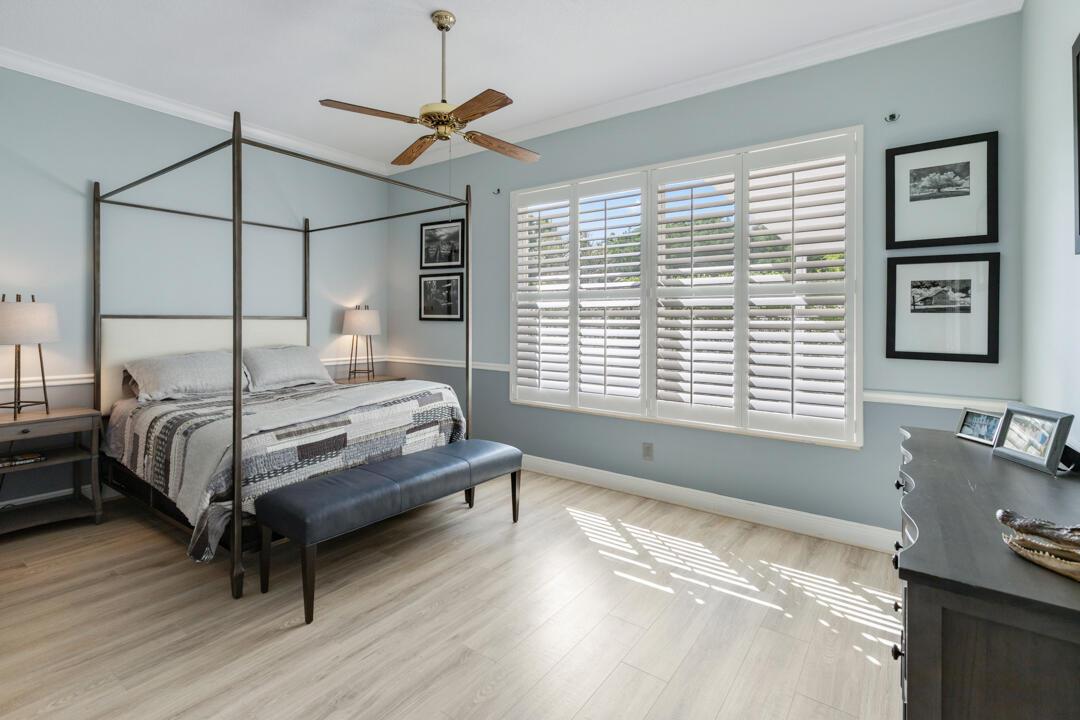 THE MEADOWS AT MARTIN DOW - Residential