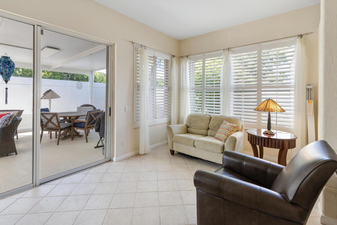 THE MEADOWS AT MARTIN DOW - Residential