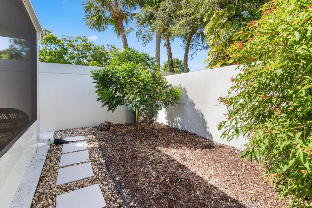 THE MEADOWS AT MARTIN DOW - Residential