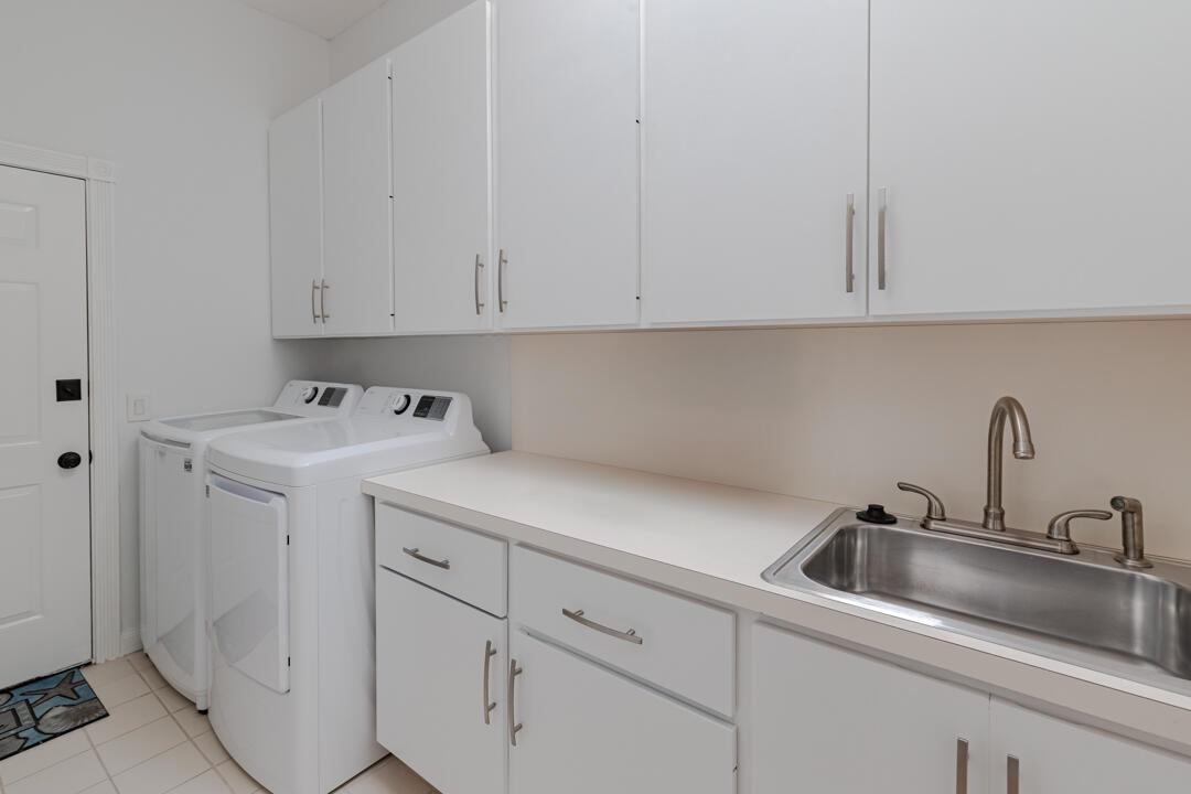 THE MEADOWS AT MARTIN DOW - Residential