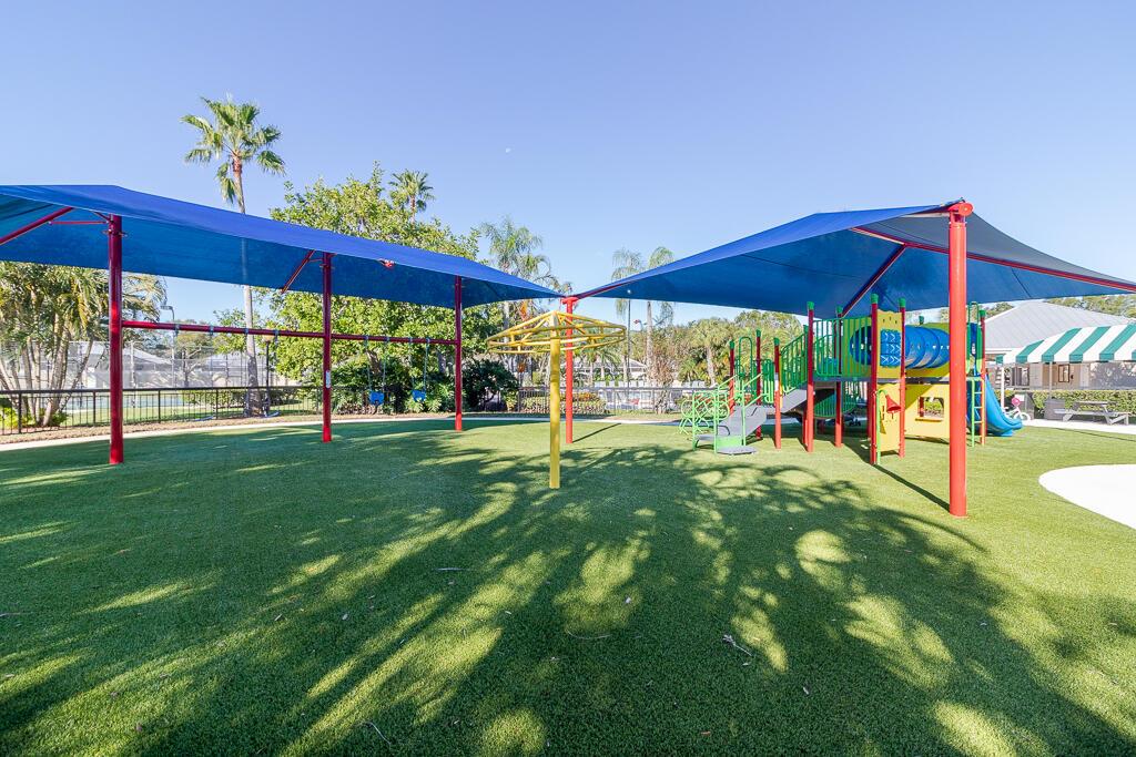 THE MEADOWS AT MARTIN DOW - Residential