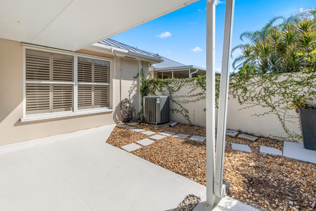 THE MEADOWS AT MARTIN DOW - Residential