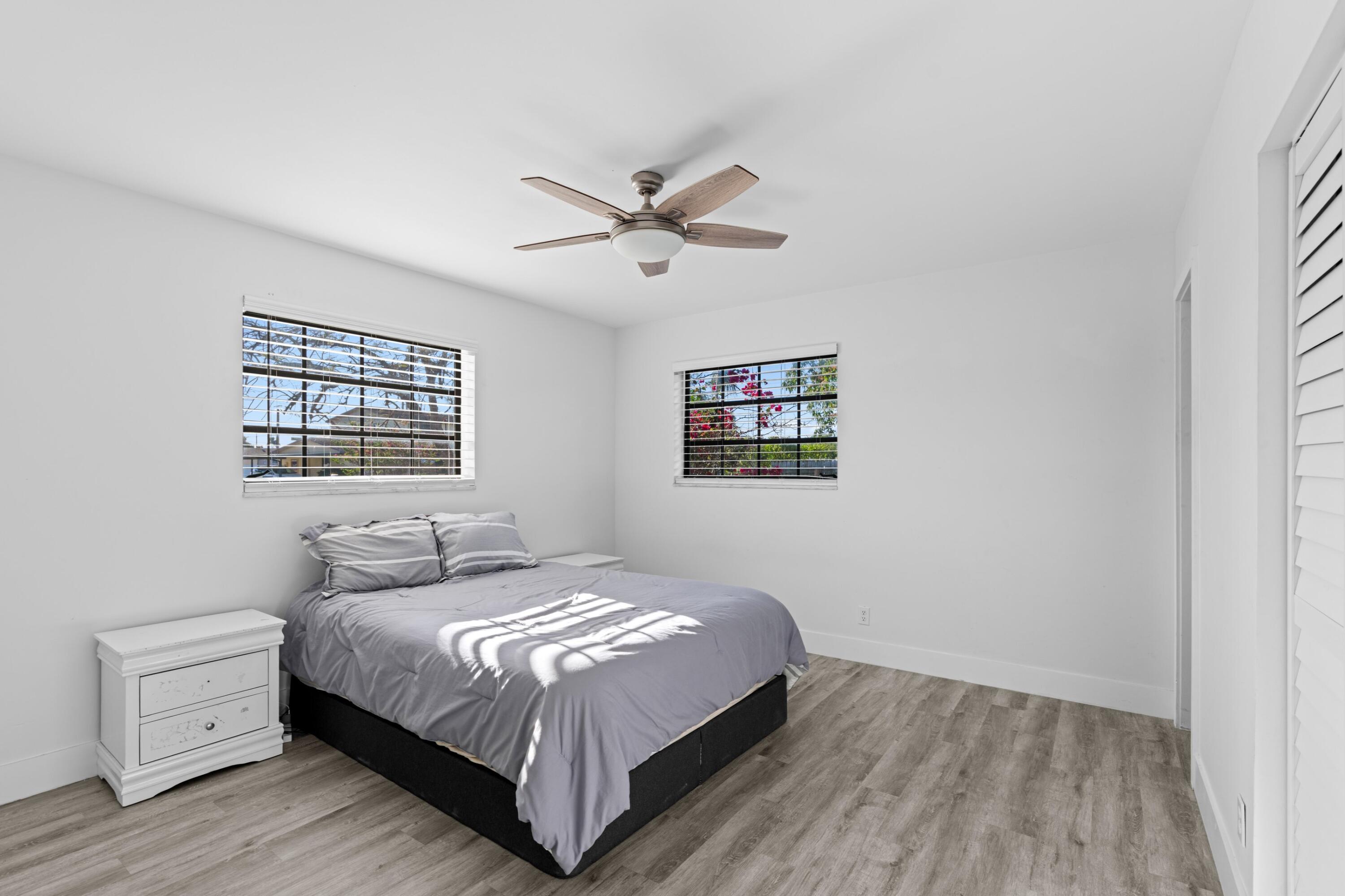 FOREST HILL PARK - Residential