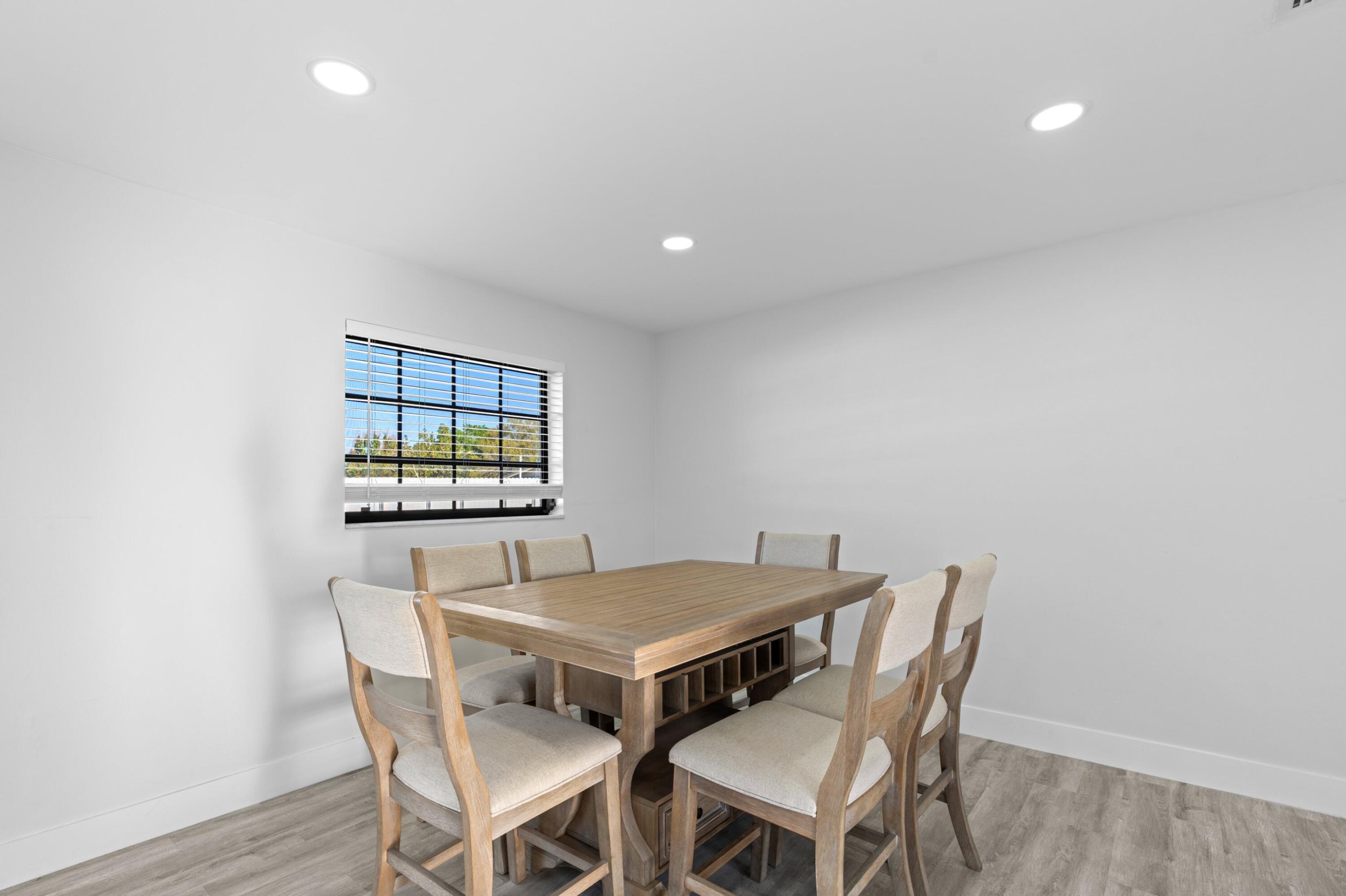 FOREST HILL PARK - Residential