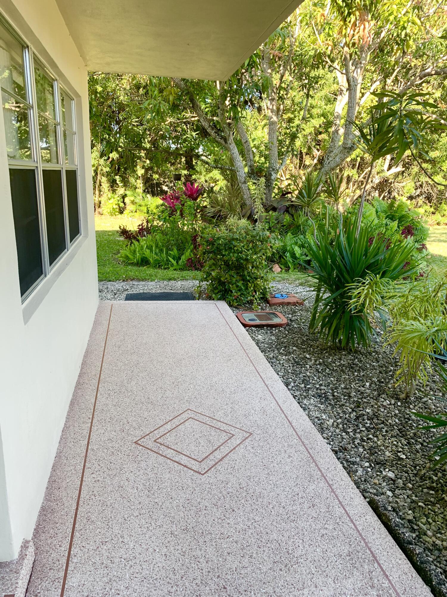 CENTURY VILLAGE - Residential Lease