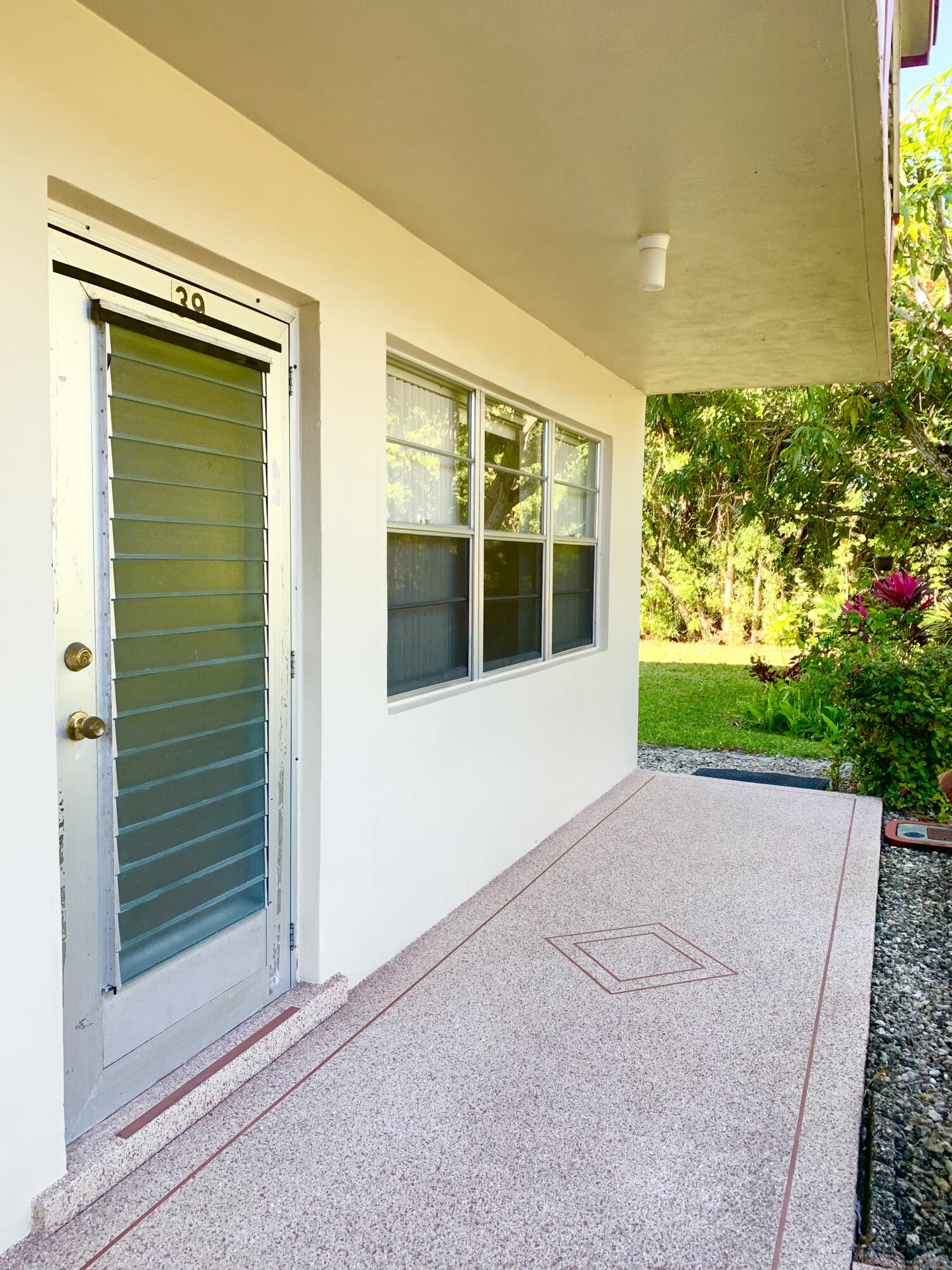 CENTURY VILLAGE - Residential Lease