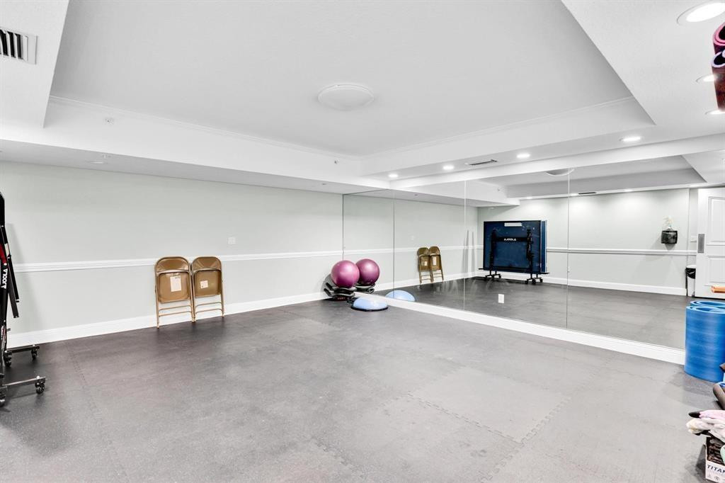 THE POINTE - Residential