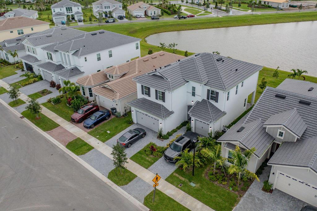 14243 Gray Bark Bnd