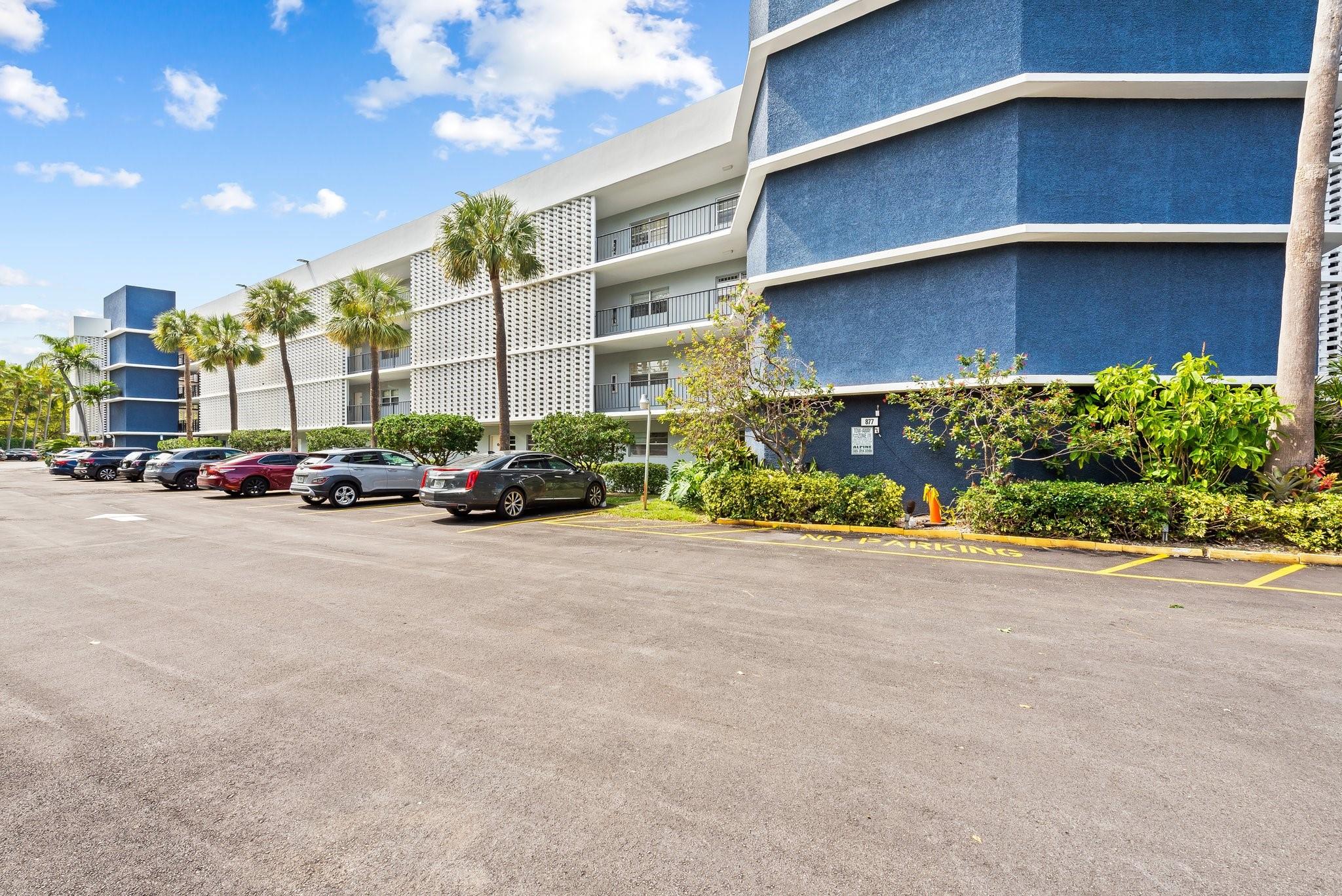 Azure Lake Condo - Residential Lease