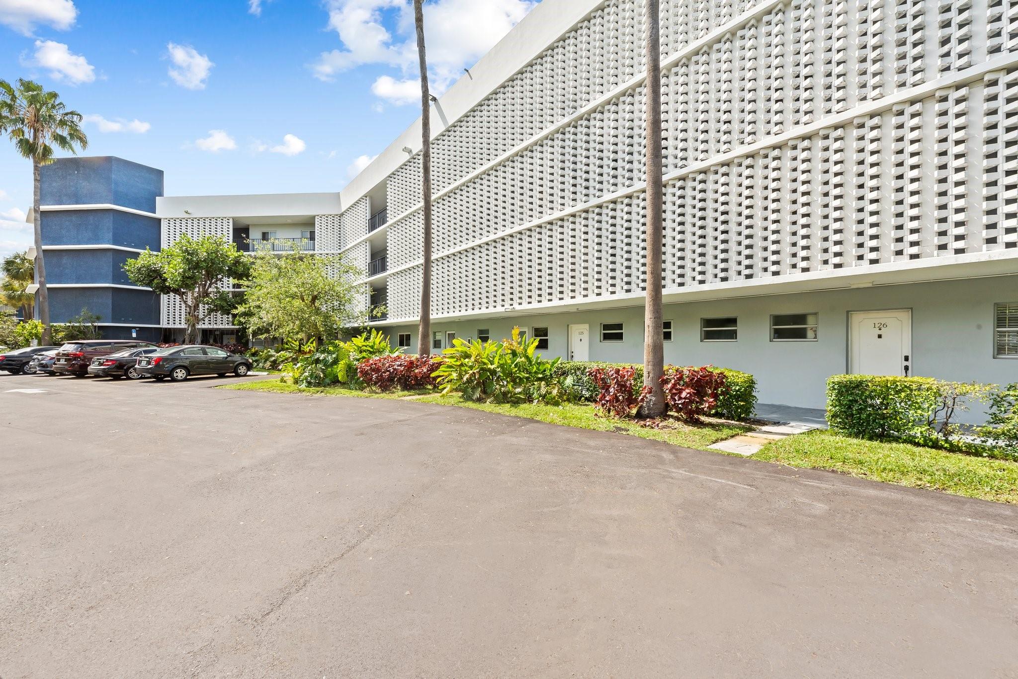 Azure Lake Condo - Residential Lease