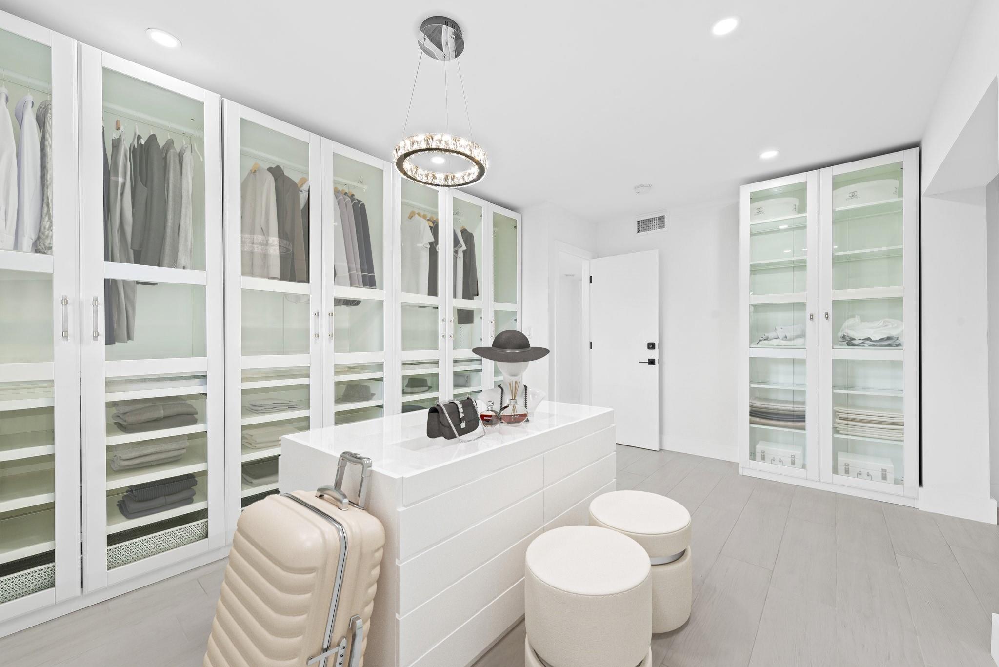 Azure Lake Condo - Residential Lease