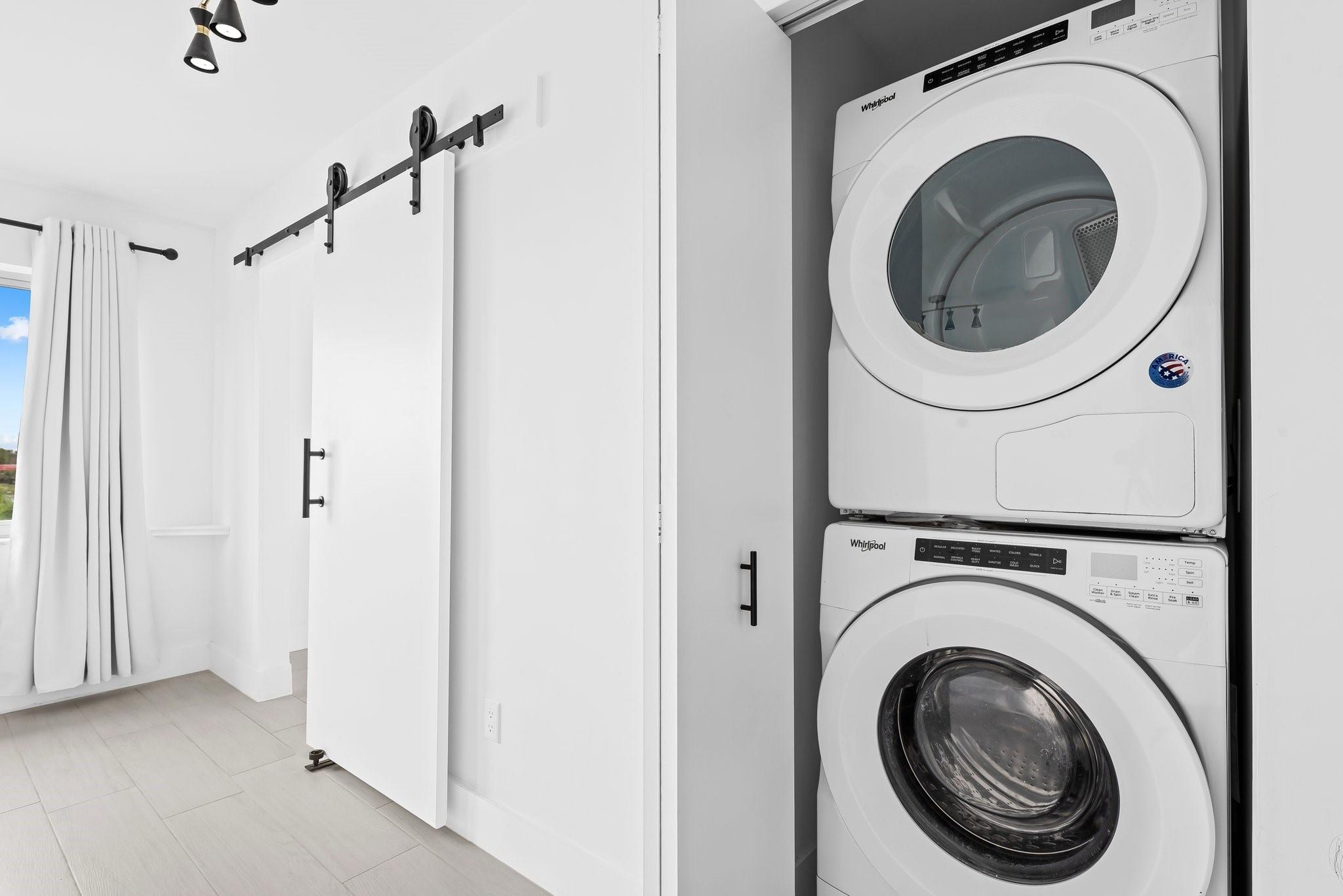 Azure Lake Condo - Residential Lease