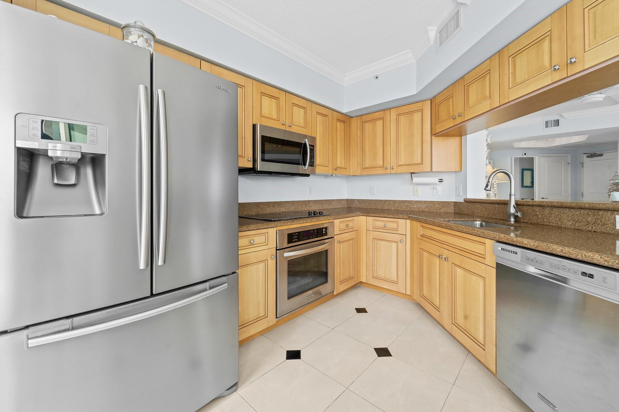 347 N New River Dr E 1004