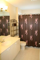 Balmoral Country Club Lac - Residential Lease