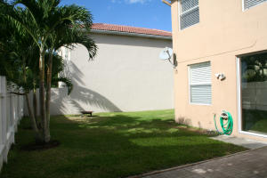 Balmoral Country Club Lac - Residential Lease