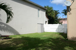 Balmoral Country Club Lac - Residential Lease