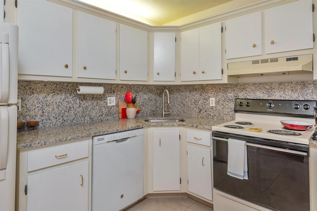 PINE RIDGE SOUTH II CONDO - Residential